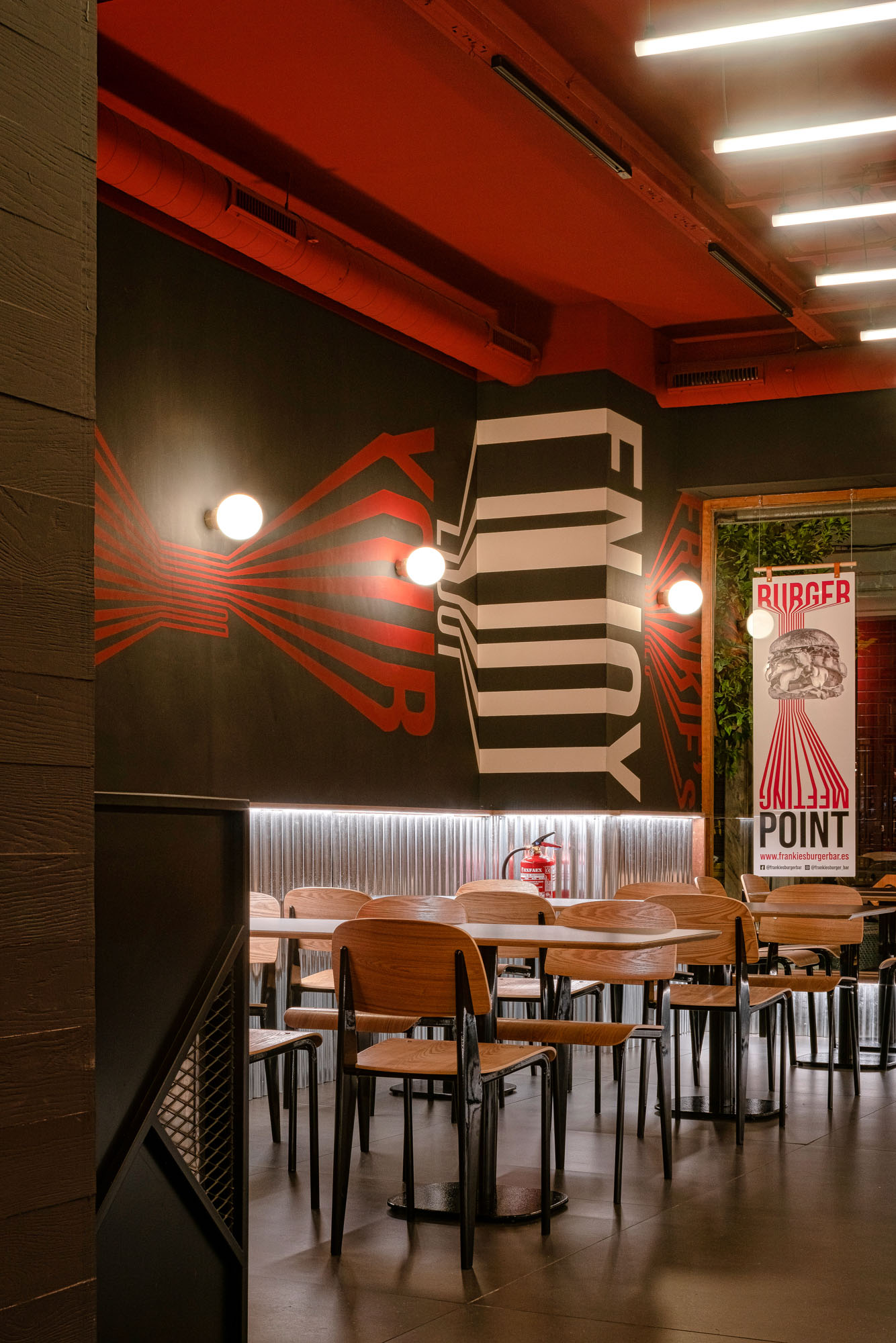 Proyecto diseño restaurante Frankie’s Burger Bar Proyecto diseño restaurante Frankie's Burger Bar