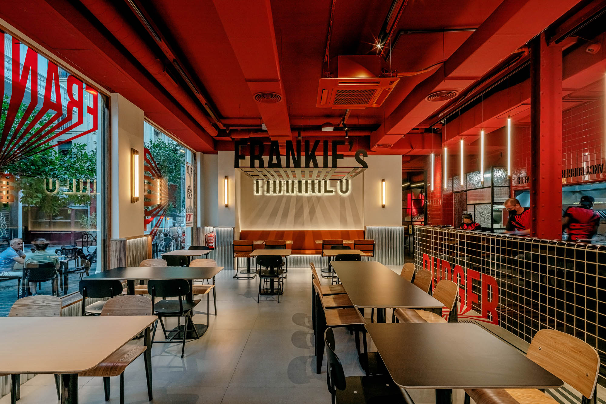Proyecto diseño restaurante Frankie’s Burger Bar Proyecto diseño restaurante Frankie's Burger Bar