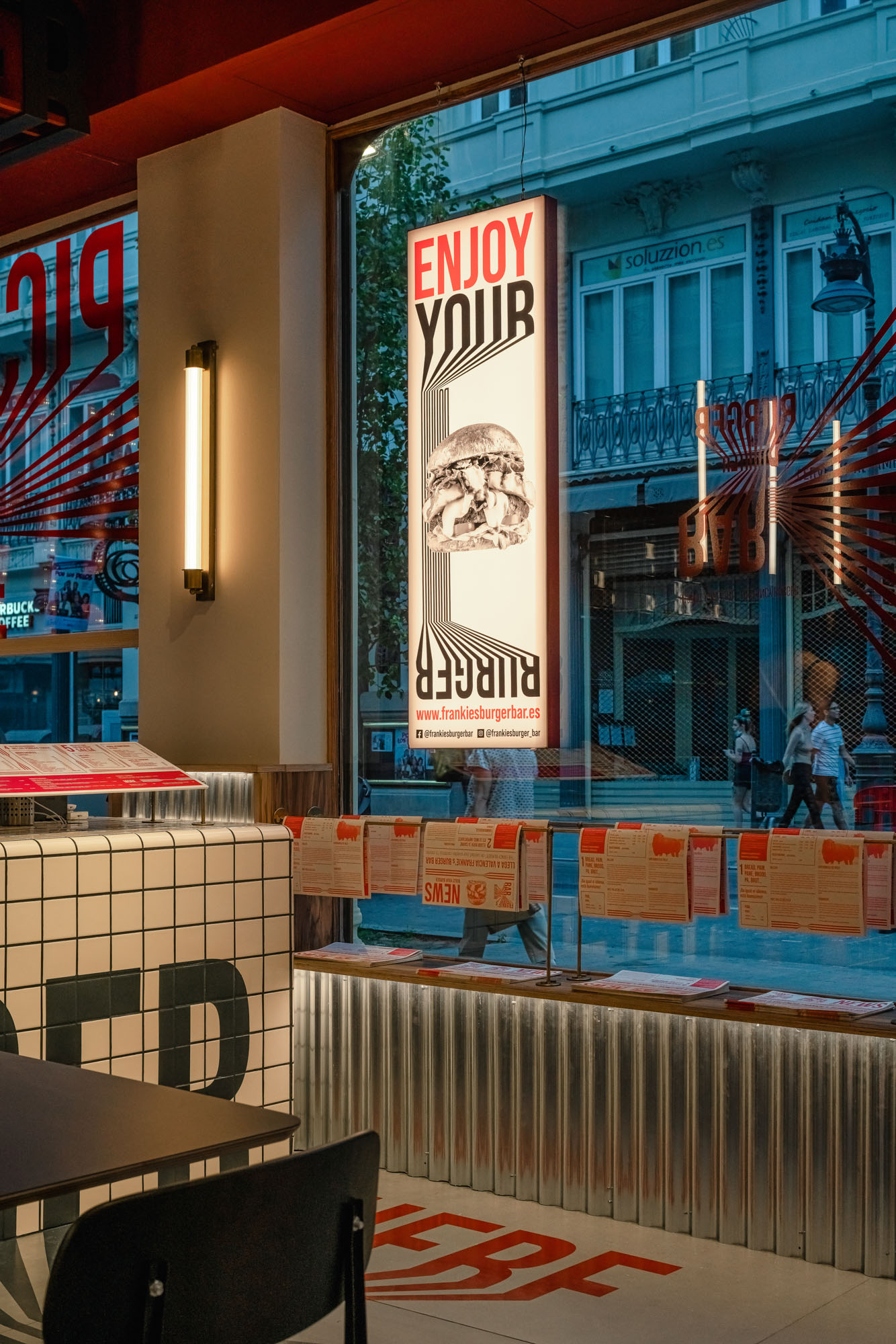 Proyecto diseño restaurante Frankie’s Burger Bar Proyecto diseño restaurante Frankie's Burger Bar
