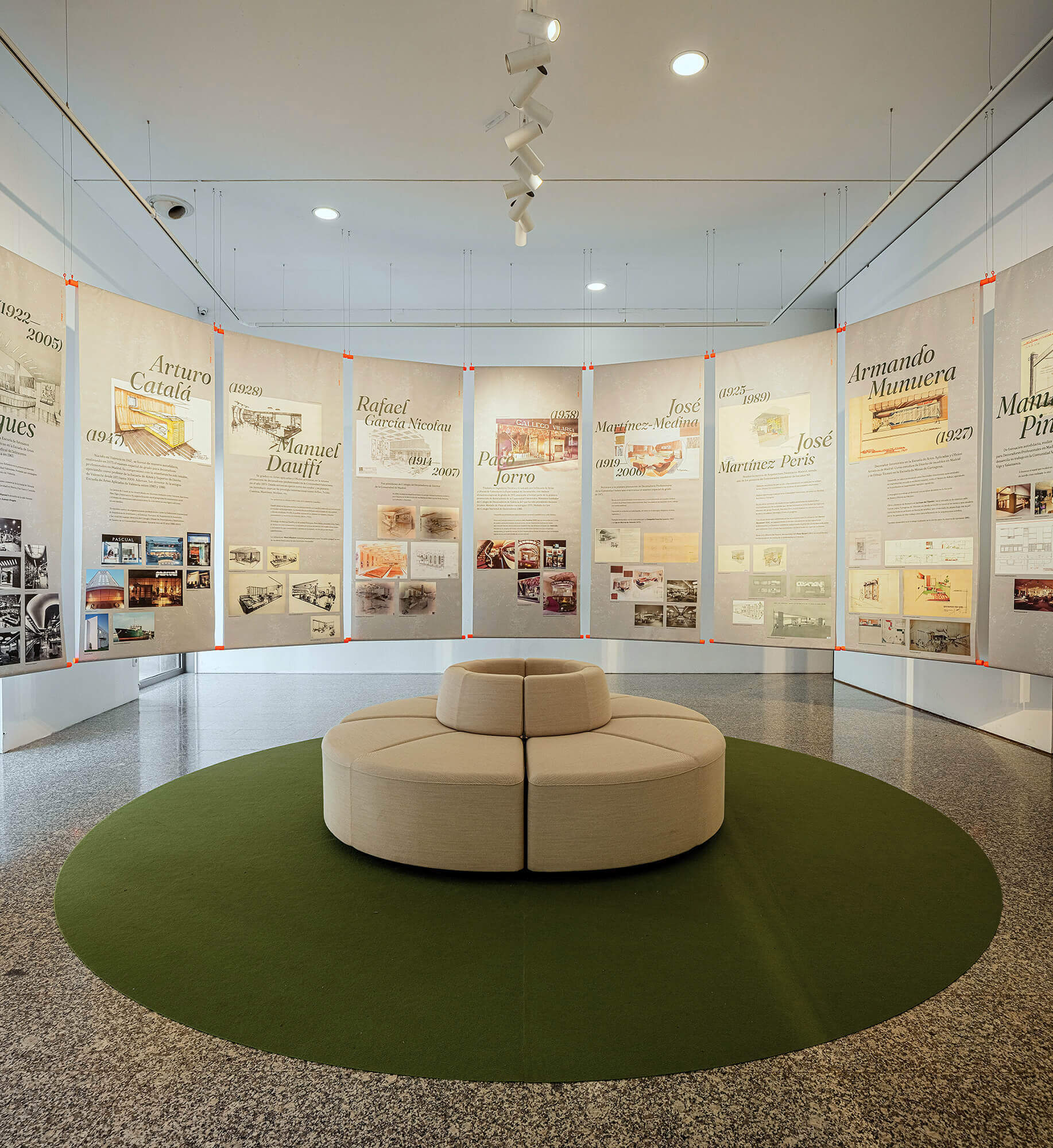 Imagen gráfica para la exposición del CDICV Llegat, Desset pioners del disseny int