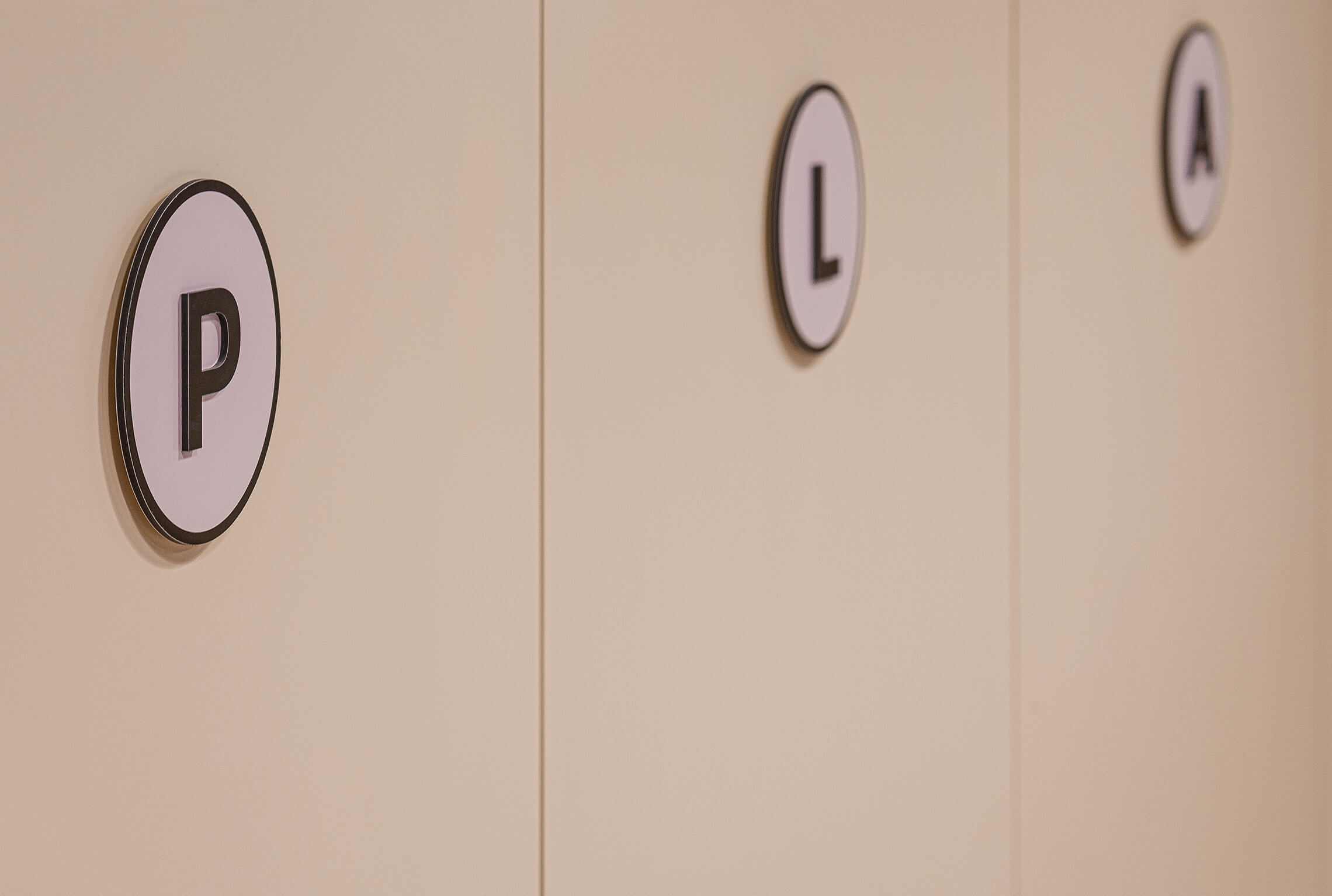 Proyecto de interiorismo sala de juegos Resa Damià Bonet de Valencia.